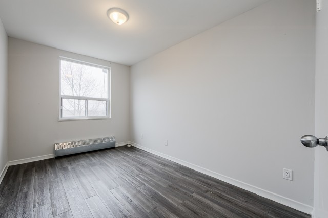 Appartement 2 1/2 Brampton 2 000 $/mois. Appartement à louer Brampton