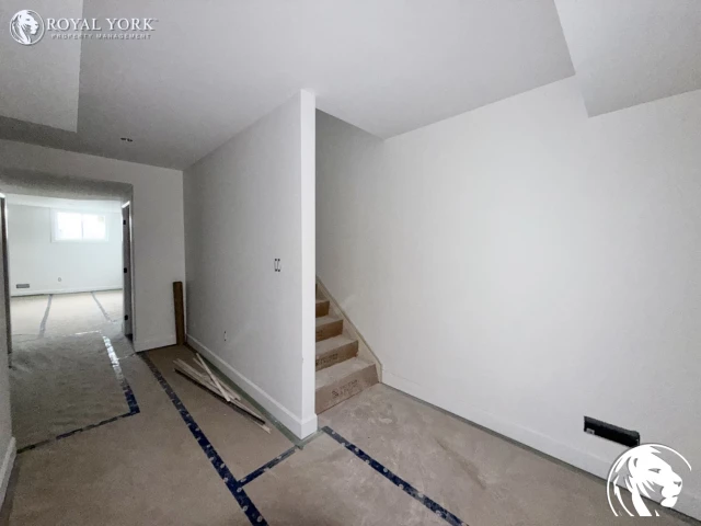 Appartement 2 1/2 London 1 600 $/mois. Appartement à louer London