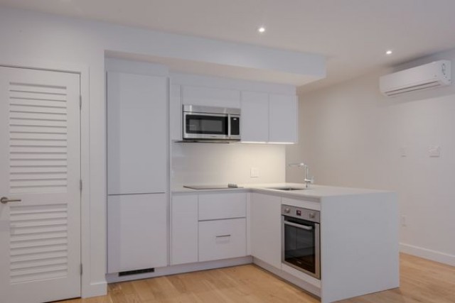 Cote-des-Neiges Apartment 1 b. $1,745/month. Apartment for rent in Cote-des-Neiges