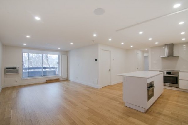 Westmount Apartment 3 b. $3,295/month. Apartment for rent in Westmount