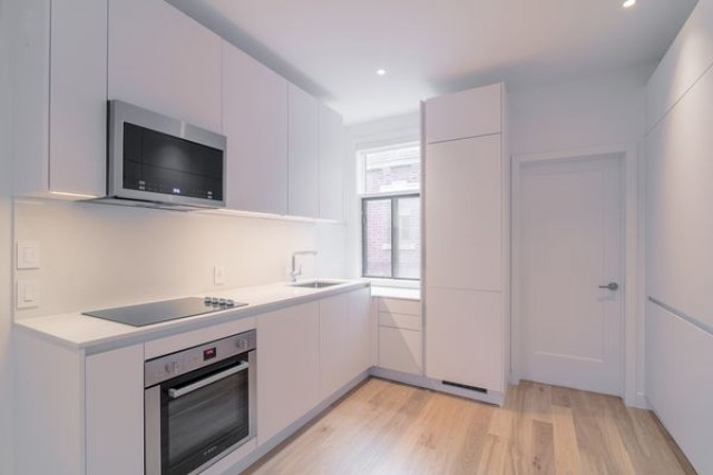 Downtown - Montreal Apartment 3 b. $2,065/month. Apartment for rent in Downtown - Montreal