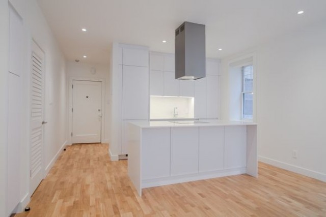 Downtown - Montreal Apartment 1 b. $1,780/month. Apartment for rent in Downtown - Montreal