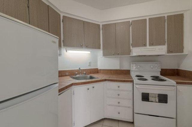 Downtown - Montreal Apartment 1 b. $1,425/month. Apartment for rent in Downtown - Montreal