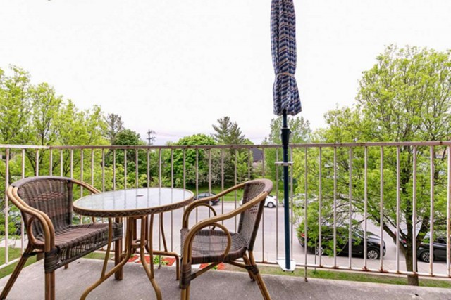 Quebec city Apartment 2 b. $1,190/month. Apartment for rent in Quebec city