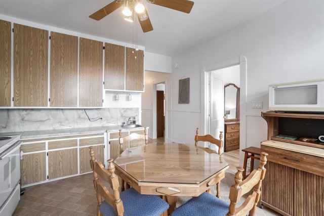 Ville-Emard and Cote-St-Paul  2 b. $76/day. Apartment for rent in Ville-Emard and Cote-St-Paul