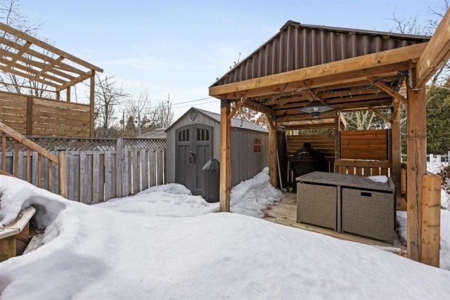 Cote-des-Neiges  2 b. $114/day. Apartment for rent in Cote-des-Neiges