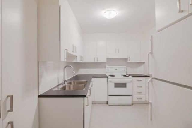 Cote-des-Neiges Apartment 2 b. $1,825/month. Apartment for rent in Cote-des-Neiges