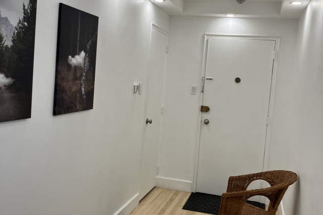 Cote-des-Neiges  2 b. $80/day. Apartment for rent in Cote-des-Neiges