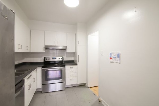 Cote-des-Neiges Apartment 2 b. $2,395/month. Apartment for rent in Cote-des-Neiges