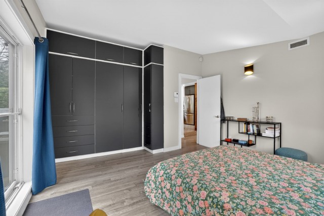 Hochelaga-Maisonneuve  3 b. $115/day. Apartment for rent in Hochelaga-Maisonneuve