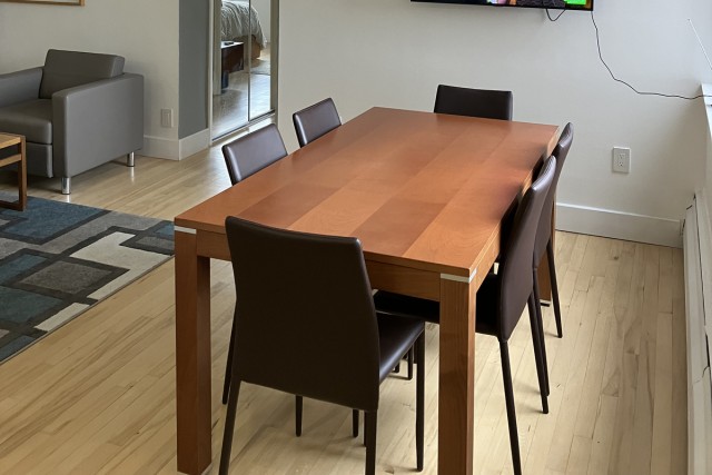  4 1/2 Côte-des-Neiges 80 $/jour. Appartement à louer Côte-des-Neiges