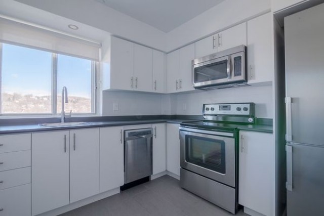 Appartement 4 1/2 Côte-des-Neiges 2 395 $/mois. Appartement à louer Côte-des-Neiges
