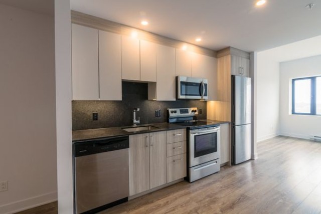 Plateau Mont-Royal Apartment 1 b. $2,192/month. Apartment for rent in Plateau Mont-Royal
