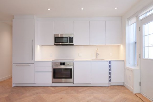 Outremont Apartment 3 b. $3,075/month. Apartment for rent in Outremont