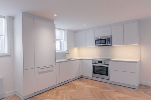 Outremont Apartment 2 b. $2,170/month. Apartment for rent in Outremont