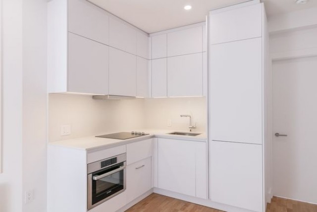 Cote-des-Neiges Apartment 1 b. $1,350/month. Apartment for rent in Cote-des-Neiges