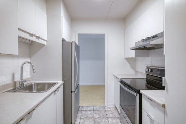 Saint-Lambert Apartment 1 b. $1,395/month. Apartment for rent in Saint-Lambert