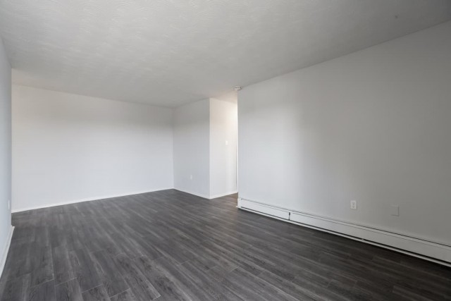 Appartement 2 1/2 London 1 455 $/mois. Appartement à louer London