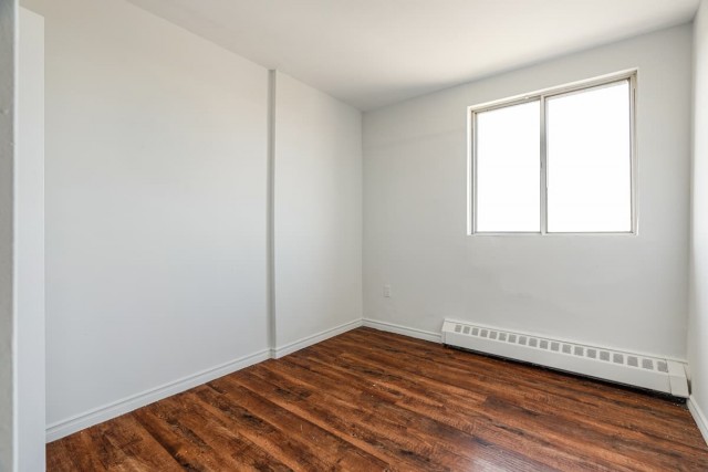 Appartement 5 1/2 London 2 170 $/mois. Appartement à louer London
