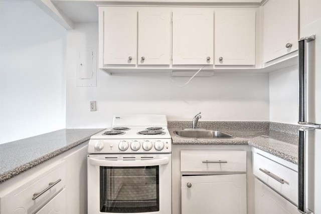 Downtown - Montreal Apartment Studio $1,095/month. Apartment for rent in Downtown - Montreal