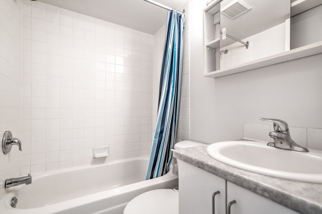 Downtown - Montreal Apartment Studio $1,095/month. Apartment for rent in Downtown - Montreal