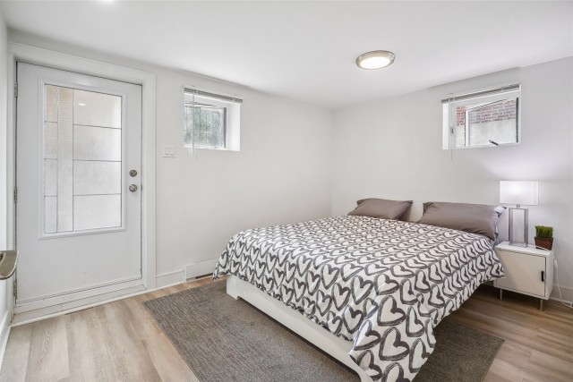  2 1/2 Côte-des-Neiges 58 $/jour. Appartement à louer Côte-des-Neiges
