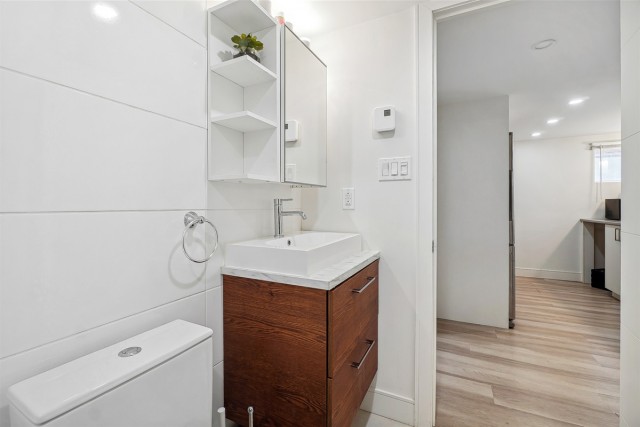  2 1/2 Côte-des-Neiges 58 $/jour. Appartement à louer Côte-des-Neiges