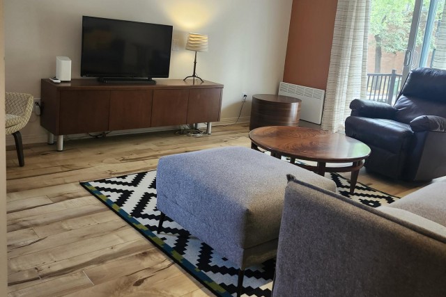 Brossard  2 b. $84/day. Apartment for rent in Brossard