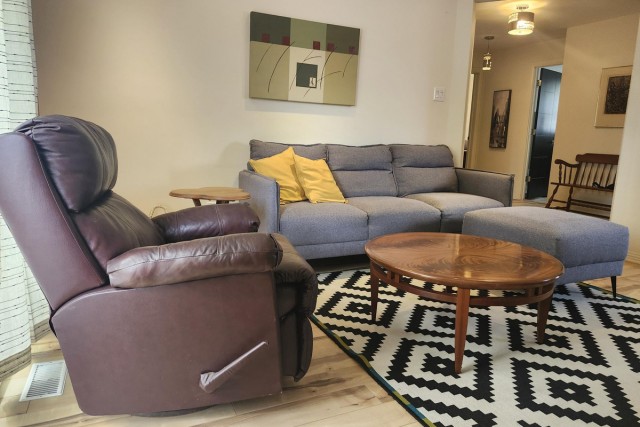 Brossard  2 b. $84/day. Apartment for rent in Brossard