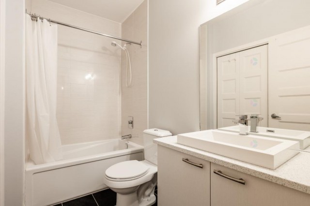 Villeray  1 b. $59/day. Apartment for rent in Villeray