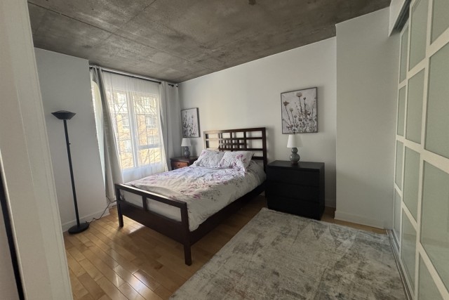 Downtown - Montreal  1 b. $70/day. Apartment for rent in Downtown - Montreal