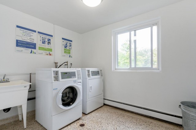 Appartement 2 1/2 London 1 535 $/mois. Appartement à louer London
