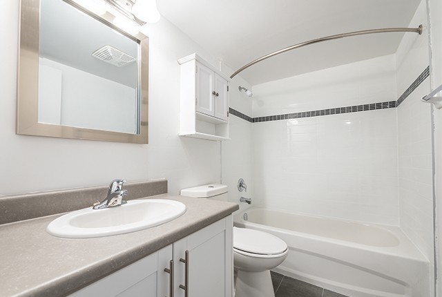 Appartement 3 1/2 Mississauga 2 250 $/mois. Appartement à louer Mississauga