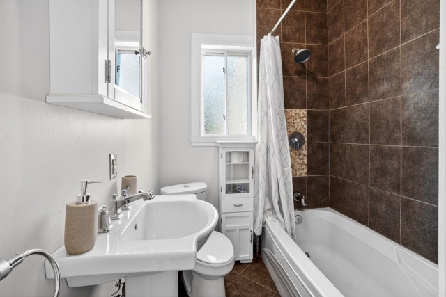 Rosemont,  Petite-Patrie  2 b. $95/day. Apartment for rent in Rosemont,  Petite-Patrie