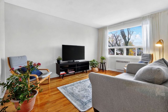 Quartier latin and south-central  3 b. $85/day. Apartment for rent in Quartier latin and south-central