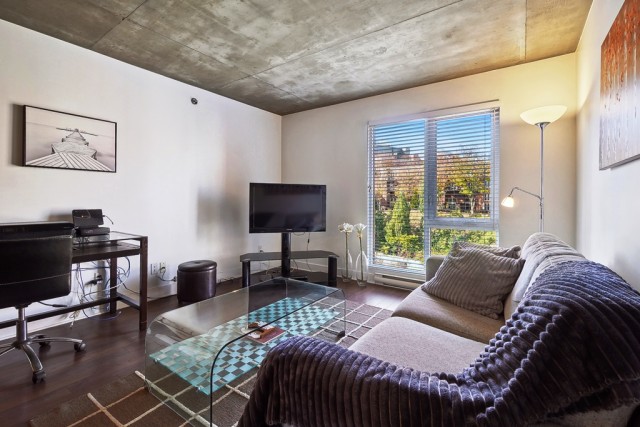 Quartier latin and south-central  1 b. $78/day. Apartment for rent in Quartier latin and south-central