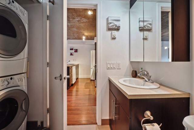 Quartier latin and south-central  1 b. $78/day. Apartment for rent in Quartier latin and south-central