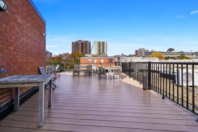 Quartier latin and south-central  1 b. $78/day. Apartment for rent in Quartier latin and south-central