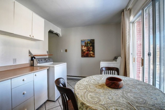 Rosemont,  Petite-Patrie  1 b. $50/day. Apartment for rent in Rosemont,  Petite-Patrie