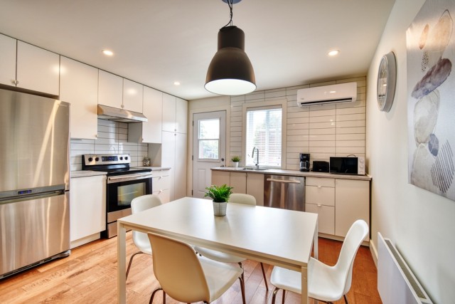 2 1/2 Nouveau-Rosemont et Mercier 50 $/jour. Appartement à louer Nouveau-Rosemont et Mercier