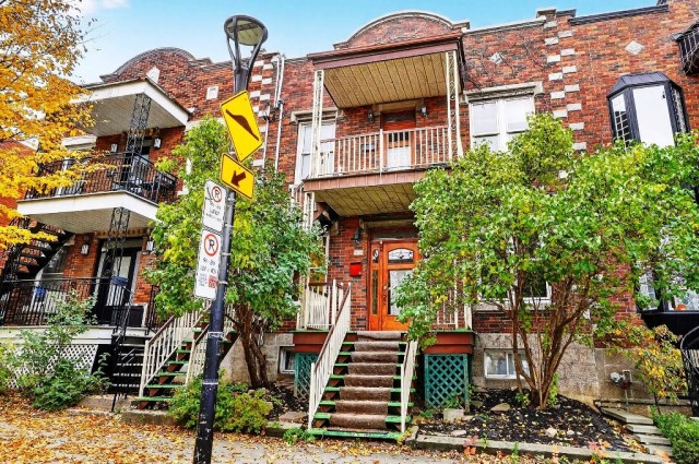 Villeray  3 b. $92/day. Apartment for rent in Villeray
