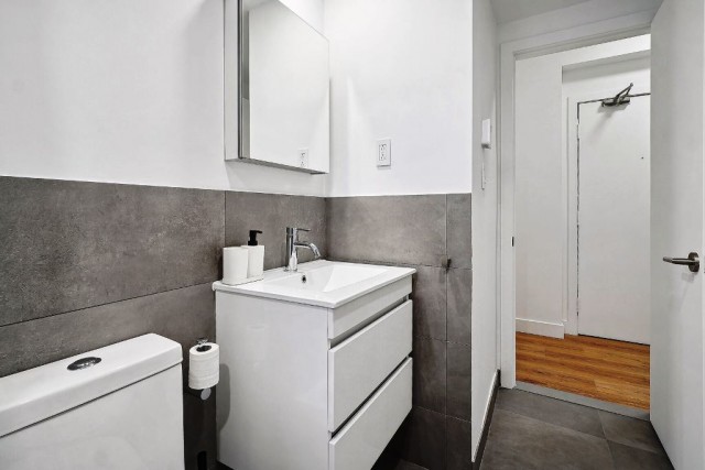  2 1/2 Centre-ville - Montréal 55 $/jour. Appartement à louer Centre-ville - Montréal