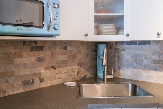 Quartier latin and south-central  3 b. $100/day. Apartment for rent in Quartier latin and south-central