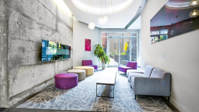 Quartier latin and south-central  1 b. $96/day. Apartment for rent in Quartier latin and south-central