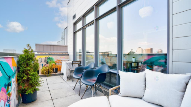 Quartier latin and south-central  1 b. $96/day. Apartment for rent in Quartier latin and south-central