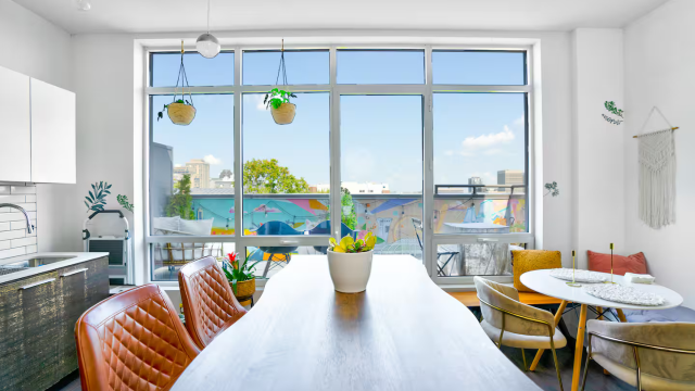 Quartier latin and south-central  1 b. $96/day. Apartment for rent in Quartier latin and south-central