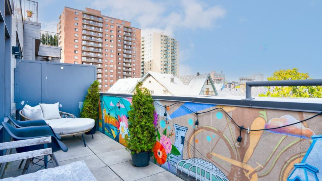 Quartier latin and south-central  1 b. $96/day. Apartment for rent in Quartier latin and south-central
