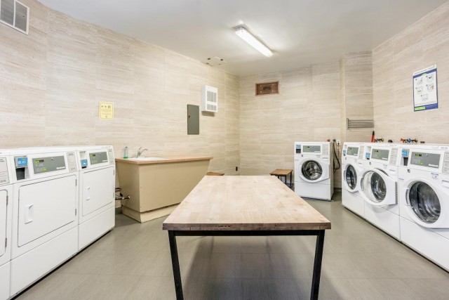 Appartement 2 1/2 Grand Toronto 2 095 $/mois. Appartement à louer Grand Toronto