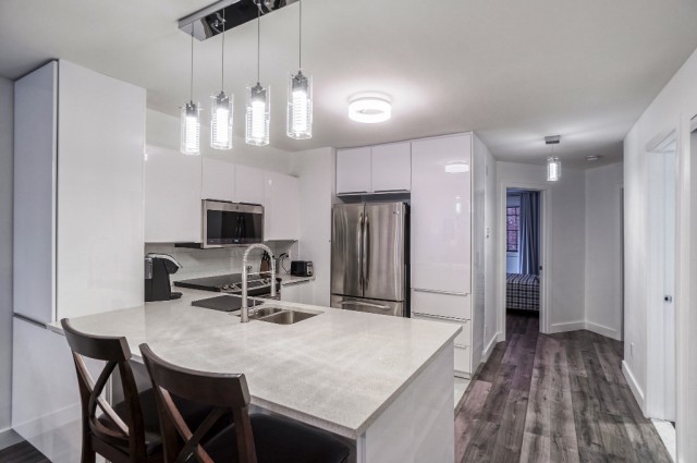 Ahuntsic and Cartierville  2 b. $90/day. Apartment for rent in Ahuntsic and Cartierville
