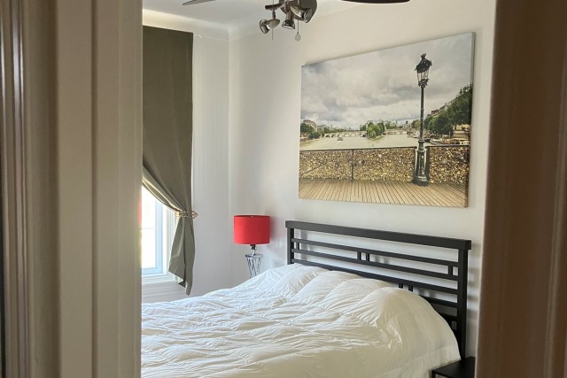 Quartier latin and south-central  2 b. $90/day. Apartment for rent in Quartier latin and south-central